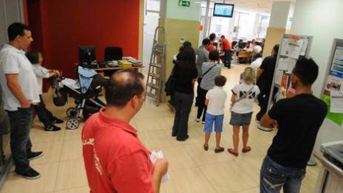 Oficina de Empleo de Soria, en una imagen de archivo. VALENTÍN GUISANDE-