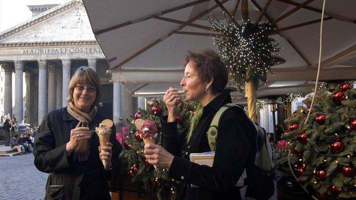 Consumo de helado en Roma.-LUCIANA ZIGIOTTI