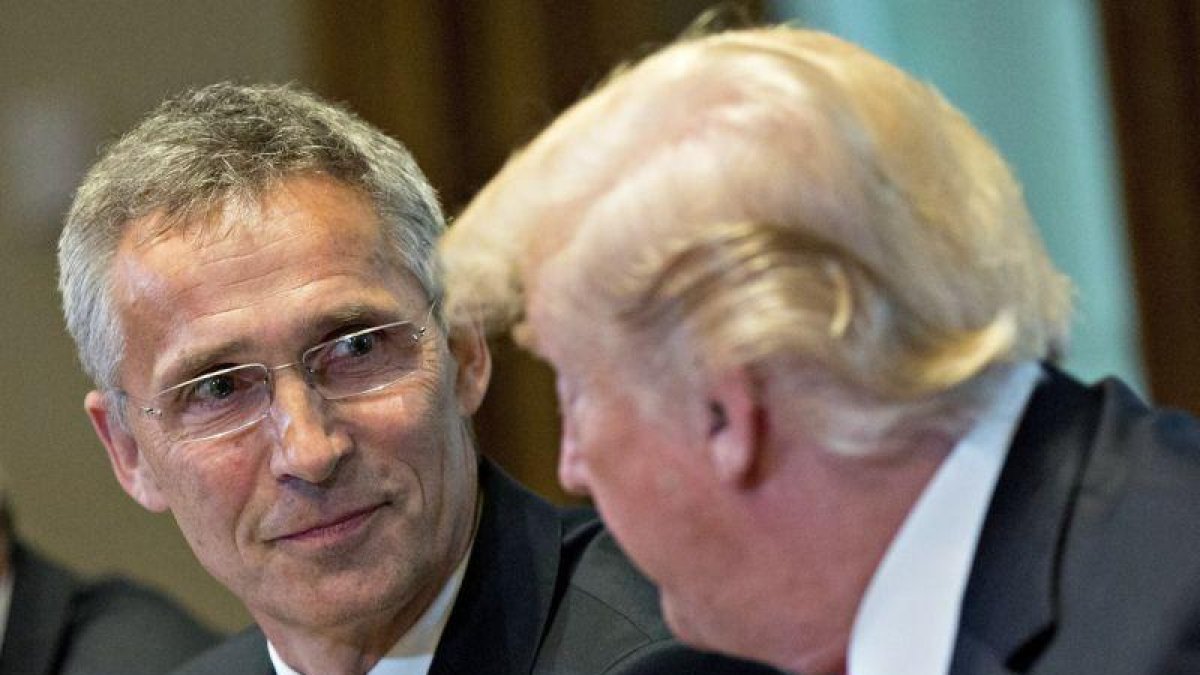 Stoltenberg y Trump hablarán sobre los éxitos sin precedentes de la OTAN.-EFE
