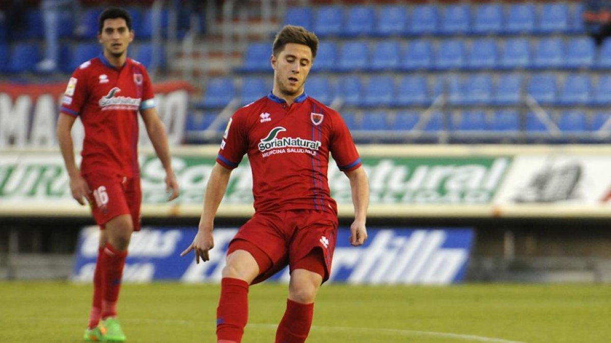 Jon Gaztañaga será una de las novedades en el once en el duelo ante el Real Zaragoza.-DIEGO MAYOR