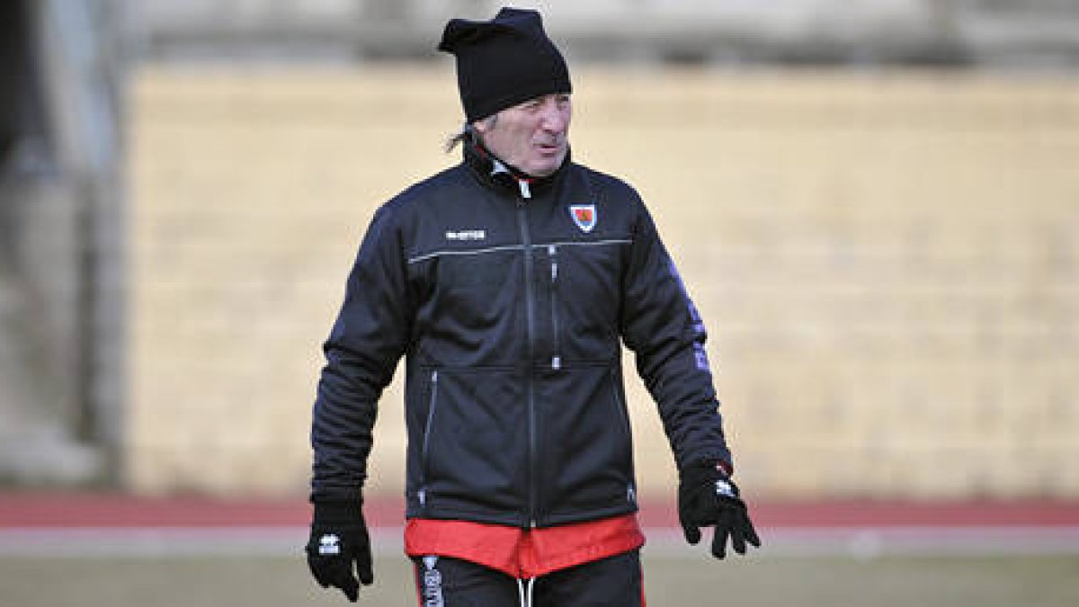 Anquela en un entrenamiento de esta semana. / Valentín Guisande-