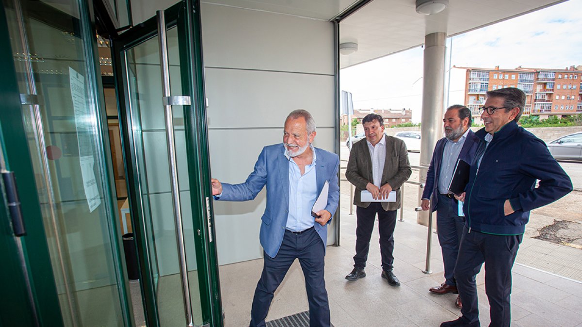 Recuento de los votos en la sede judicial de Almazán. MARIO TEJEDOR