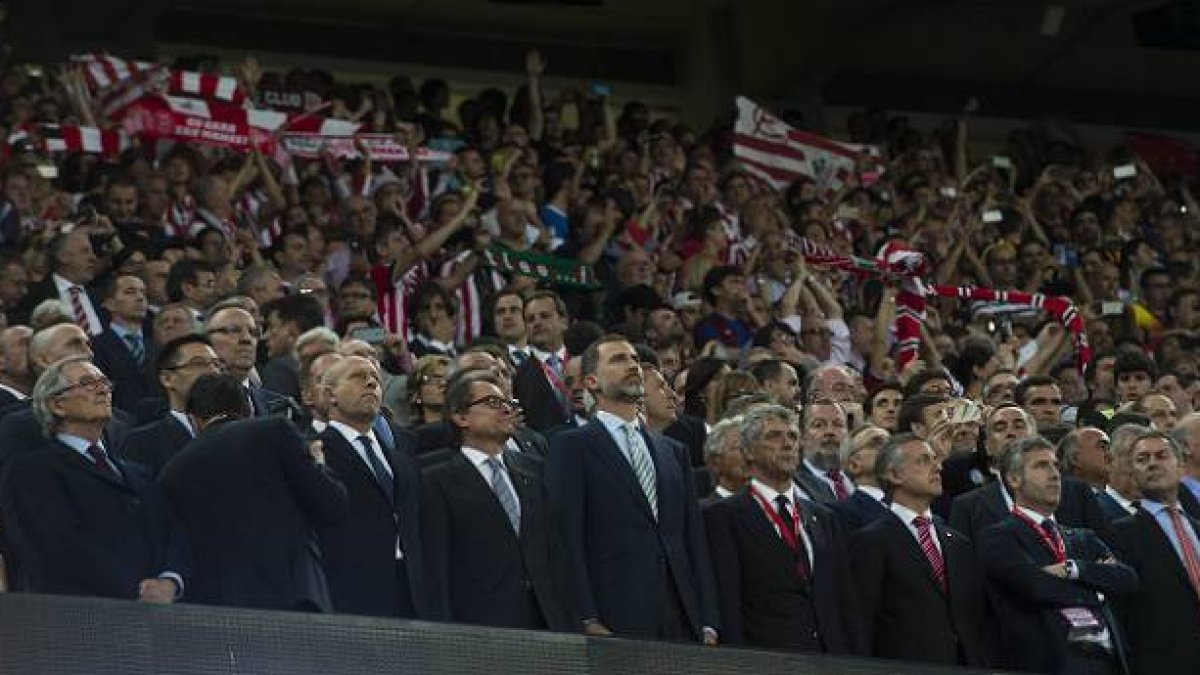 La pitada del himno en la final de la Copa del Rey.-