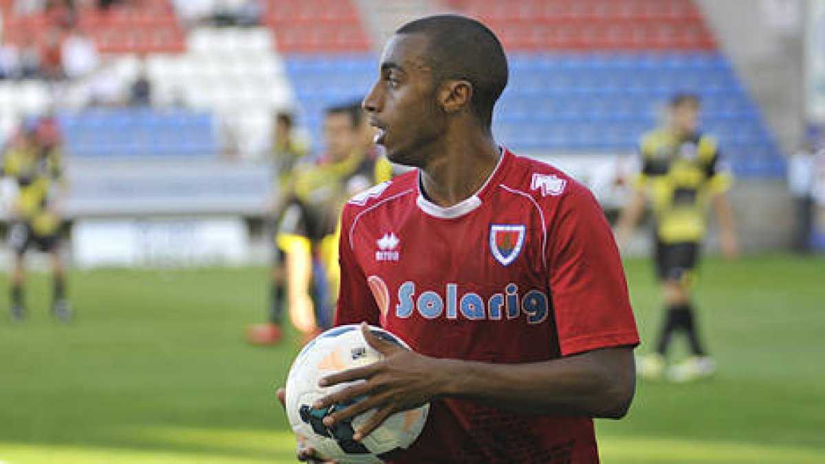 Akapo firmaría con el Valencia para las dos próximas campañas. / Diego Mayor-