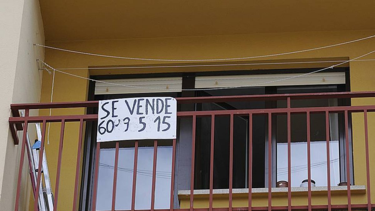 Una vivienda en venta, en una imagen de archivo.-VALENTÍN GUISANDE