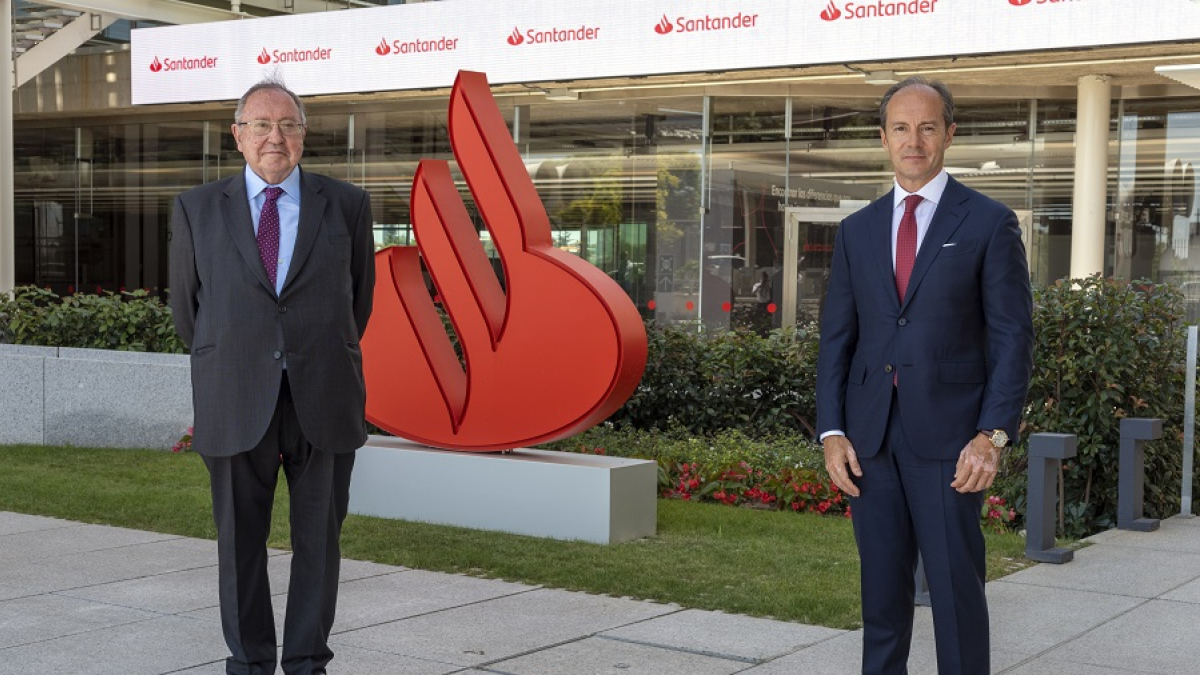 El presidente de la Cámara de Comercio de España, José Luis Bonet, y el CEO del Santander, Rami Aboukhair.
