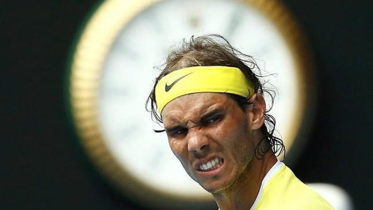 Nadal reacciona poniendo mala cara durante su partido contra Verdasco.-REUTERS / THOMAS PETER