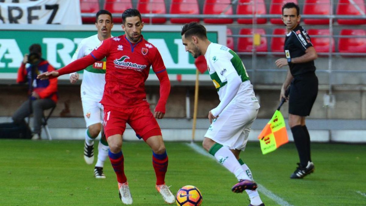 El centrocampista rojillo Marc Mateu.-ÁLVARO MARTINEZ