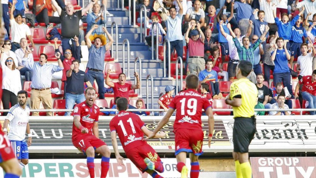 El Numancia remontaba la temporada pasada con goles de Manu del Moral y Nacho para acabar ganando al Zaragoza en Los Pajaritos.-Mario Tejedor