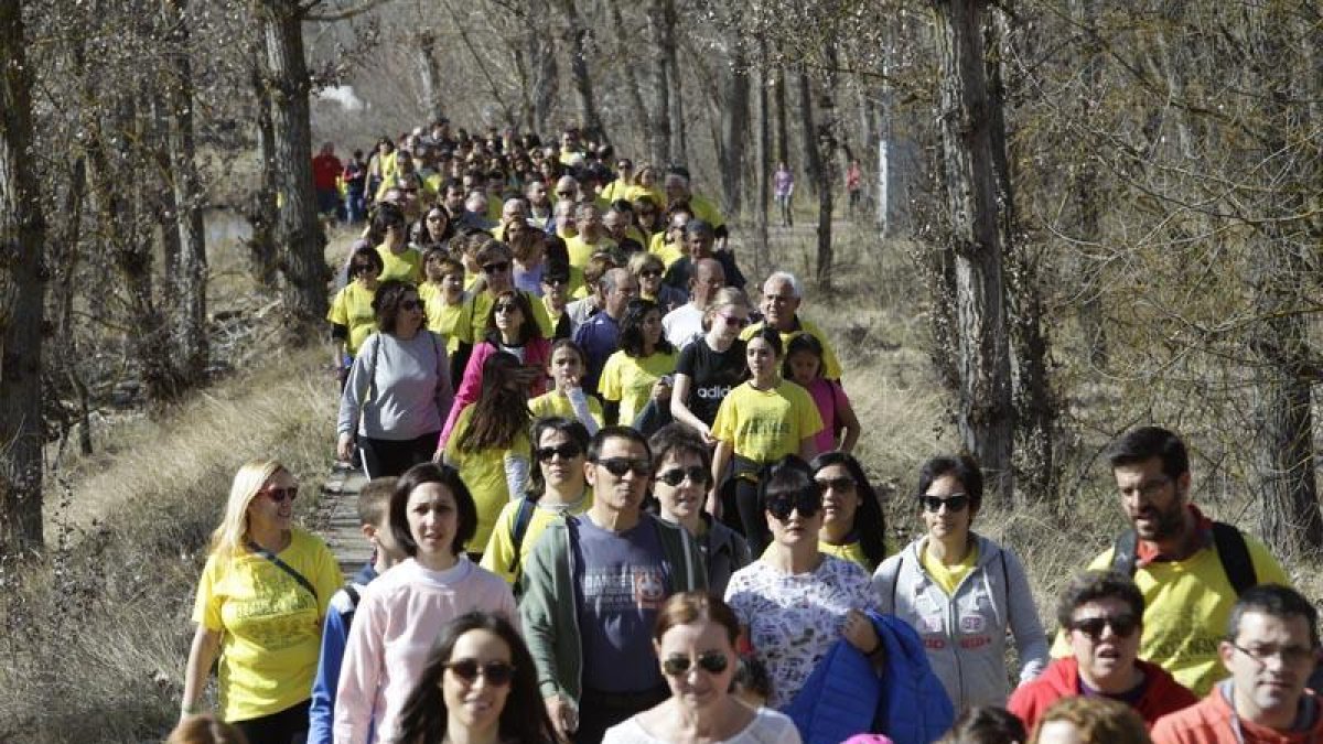 Participantes en la marcha de ayer en Almazán-L.A.T