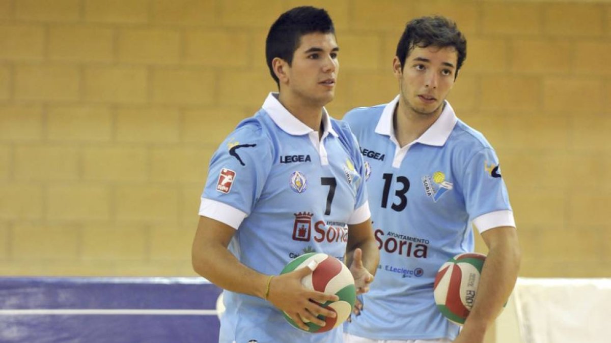 Andrés Portero junto a Luis Martín en un partido del Río Duero.-Valentín Guisande