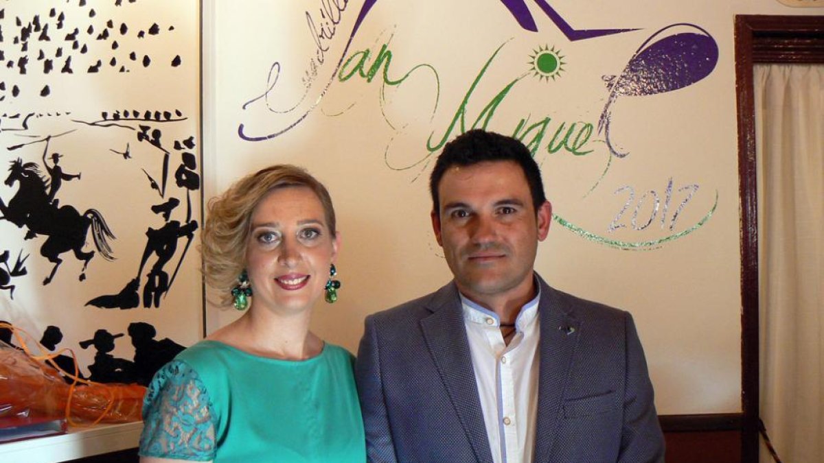 Mireia y Gonzalo, jurados de San Miguen en San Juan 2017.-A. P. L.