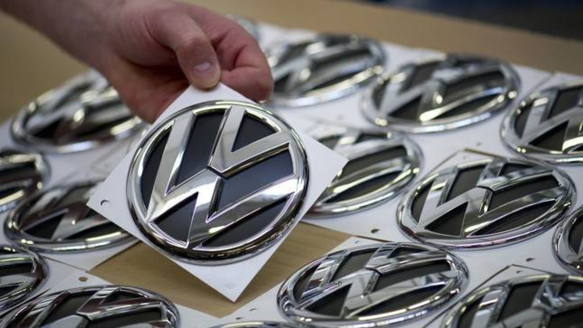 La chapa de Volkswagen.-ODD ANDERSEN / AFP