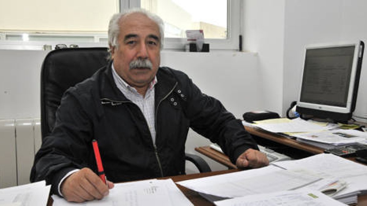 Germán Andrés, director de la Escuela de Educación. / VALENTÍN GUISANDE-