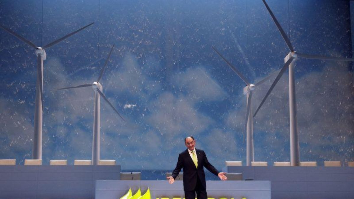 BlackRock pasa de controlar el 3% al 5% de Iberdrola, conviertiéndose en el tercer máximo accionista.-LUIS TEJIDO (EFE)