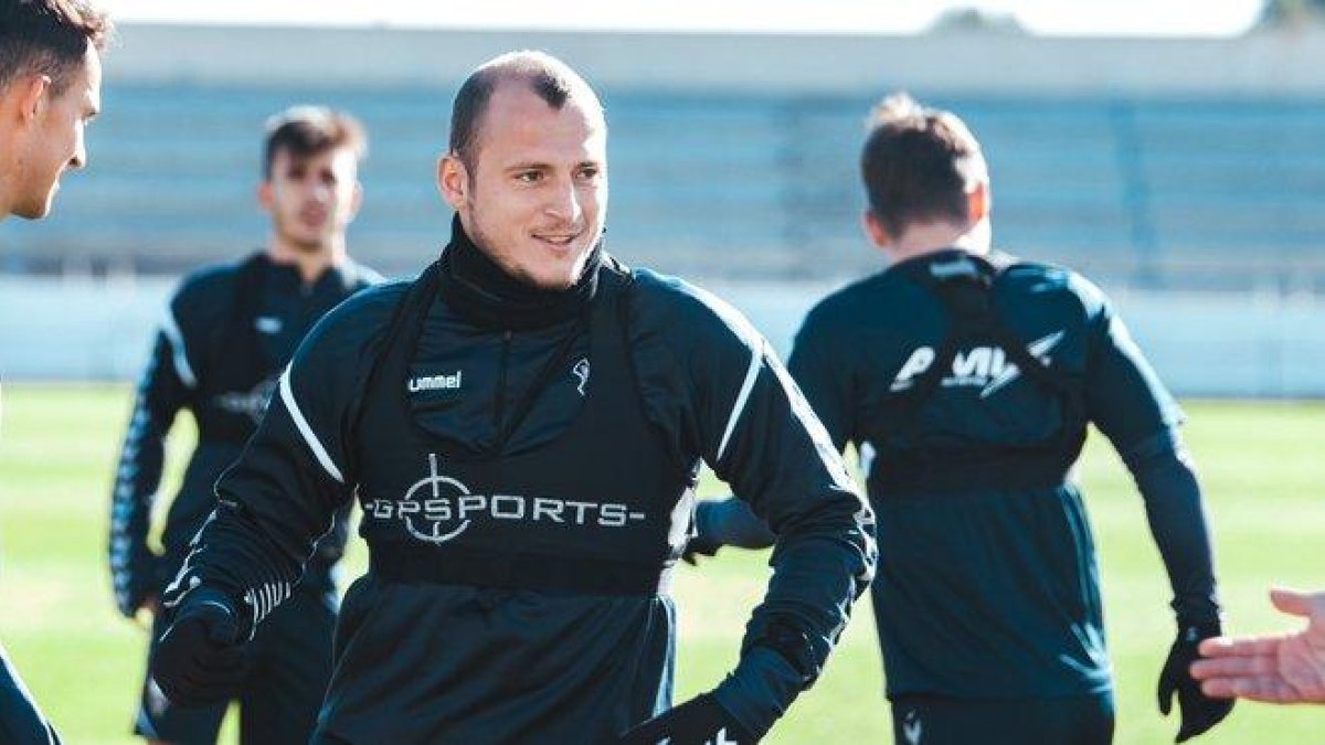 Roman Zozulya, en un entrenamiento del Albacete.-@ALBACETEBPSAD