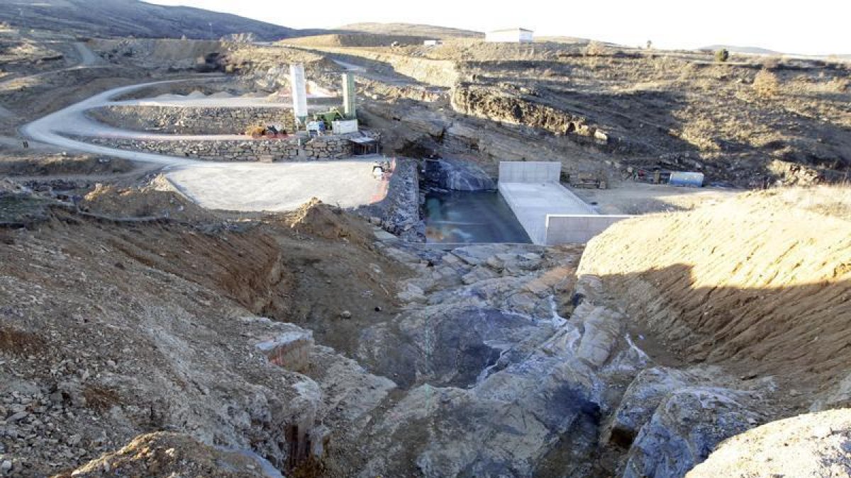 Estado de las obras de San Pedro-LAT