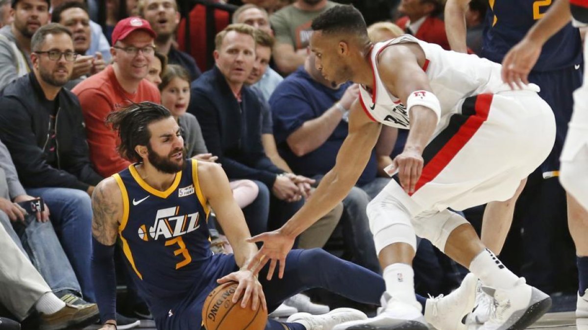 Ricky Rubio cuida del balón en un gran partido.-/ RICK BOWNER (AP)