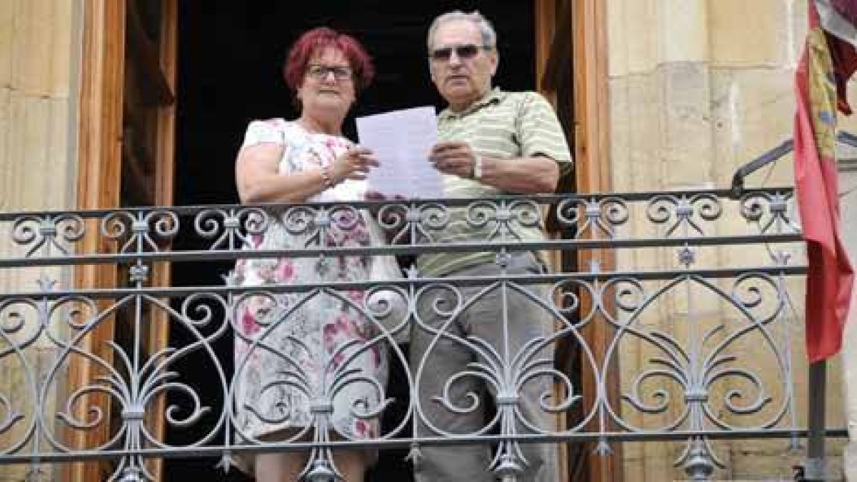 Ignacio Gutiérrez y su esposa Pilar de los Reyes Ucar. VALENTÍN GUISANDE-