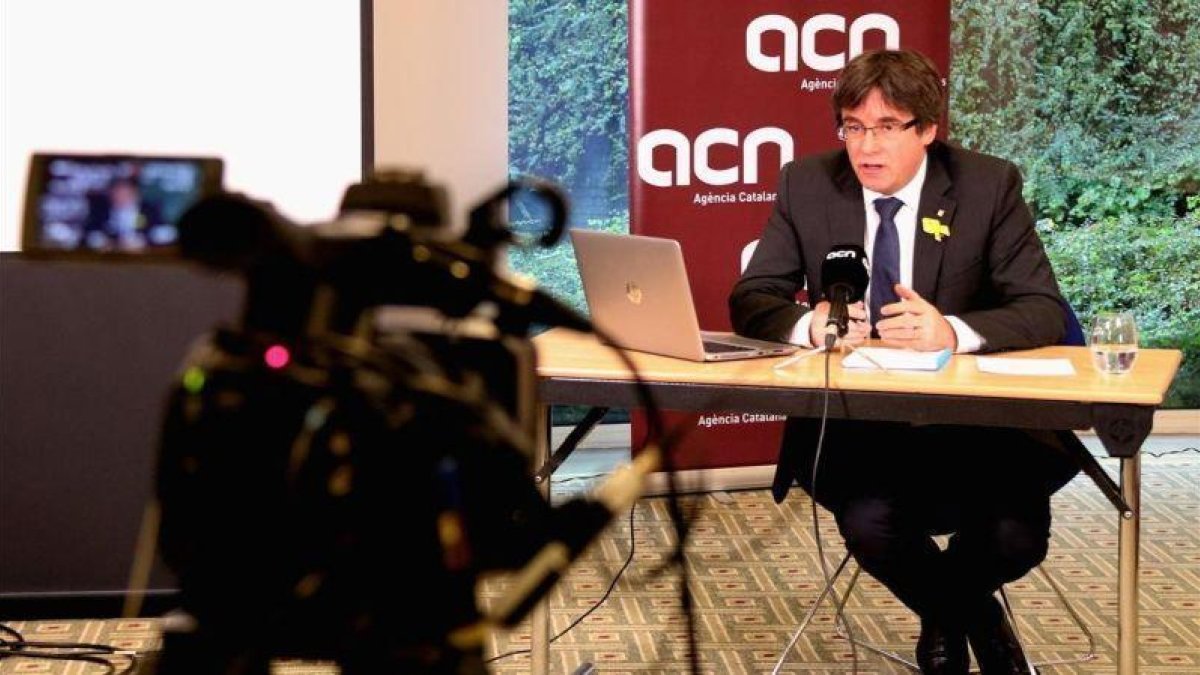 Carles Puigdemont, en rueda de prensa en la ACN desde Bruselas.-LAURA POUS (ACN)