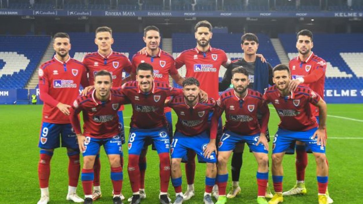 El once del Numancia por el que apostó Iñaki Bea ante el Cornellá. ÁREA 11