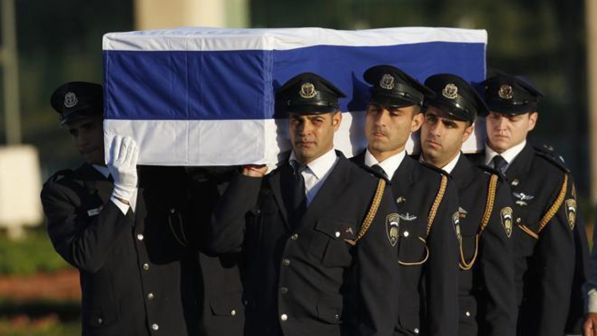 Los restos de Shimon Peres llegan al Parlamento de Israel.-EFE