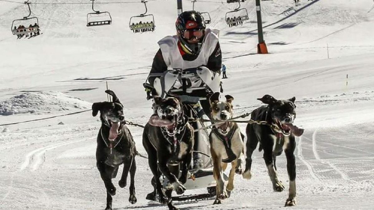 Jorge García en una imagen de su participación el año pasado en el Campeonato de España sobre nieve celebrado en Baqueira.-