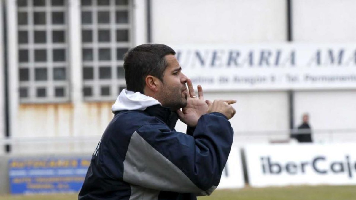 Moisés Gutiérrez, nuevo entrenador del Almazán.-HDS