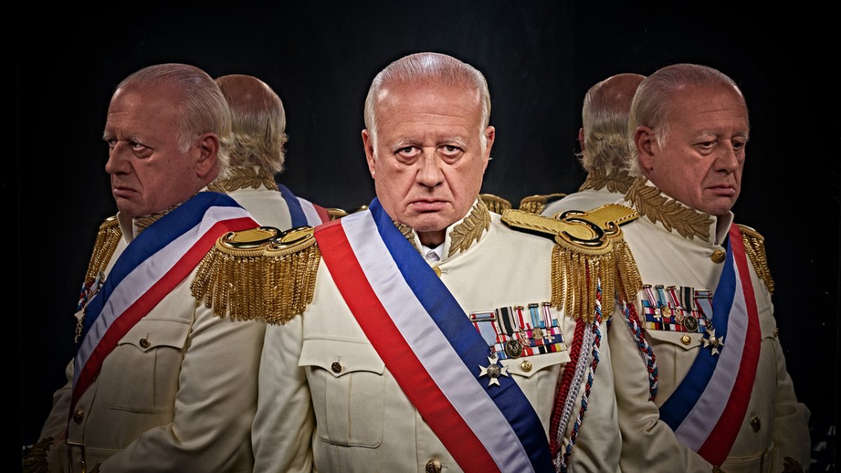 Juan Echanove abre este sábado la programación cultural de La Audiencia con 'La fiesta del Chivo'.