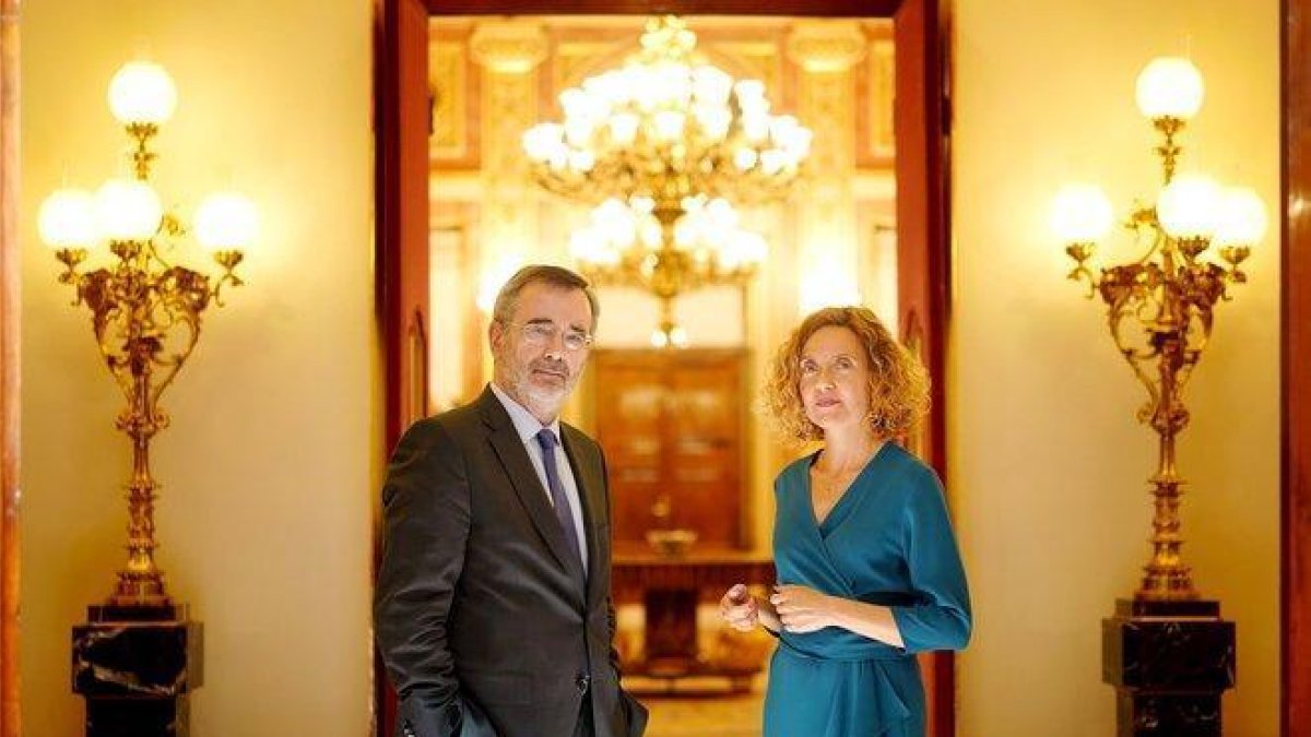 El presidente del Senado, Manuel Cruz, junto a Meritxell Batet, presidenta del Congreso.-JOSÉ LUIS ROCA