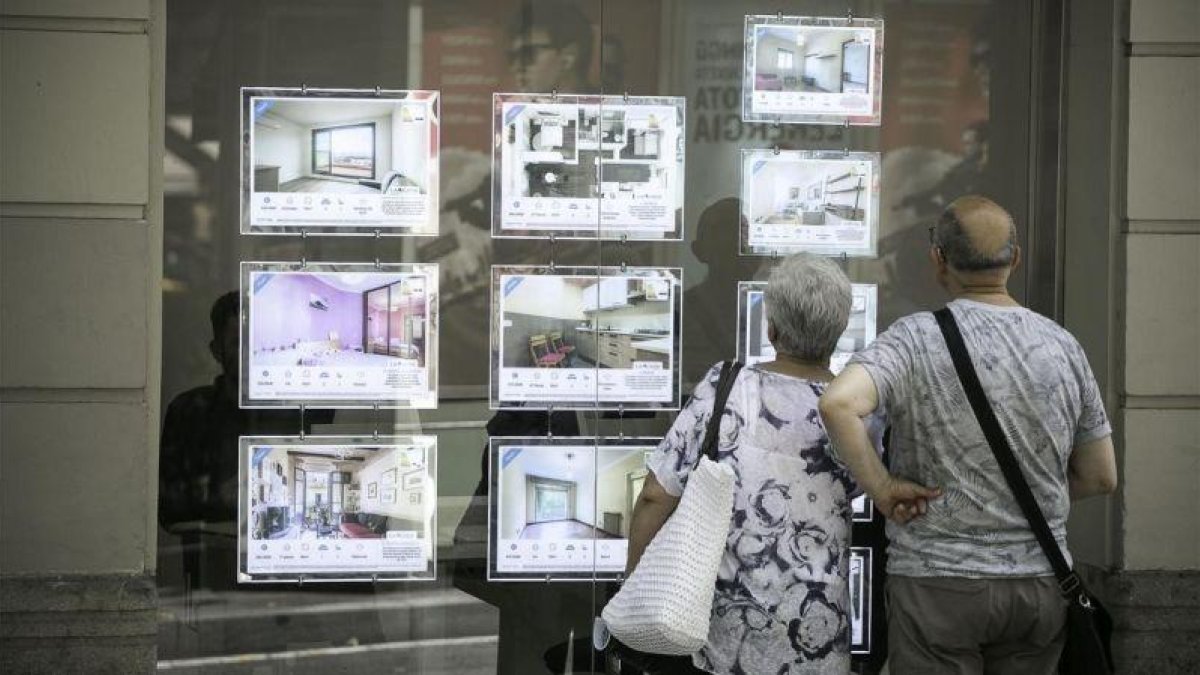 Agencia inmobiliaria en Barcelona.-JOAN CORTADELLAS