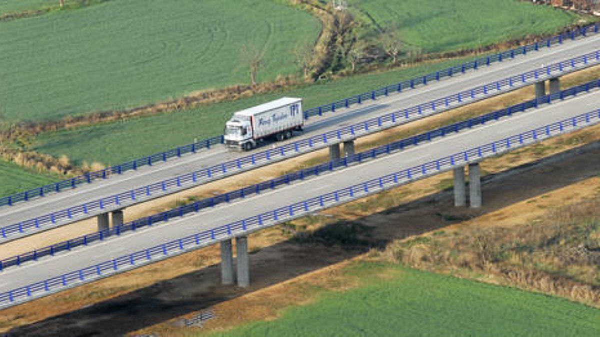 Autovía del Duero, en la variante de El Burgo de Osma. / HDS