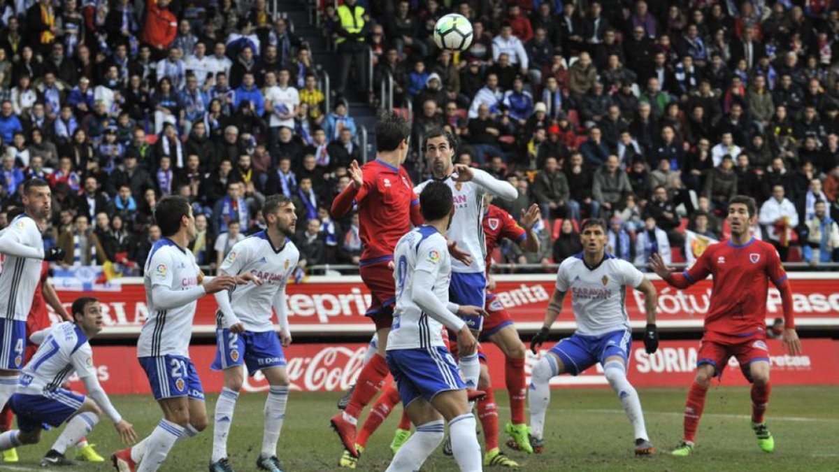 El Zaragoza se impuso en el partido de Soria en la segunda vuelta.-VALENTÍN GUISANDE