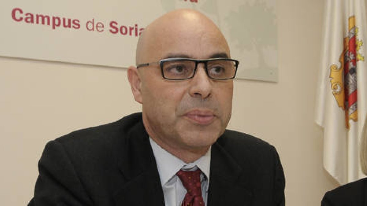 Luis Miguel Nieto, vicerrector de Profesorado, en una imagen de archivo. / ÚRSULA SIERRA-