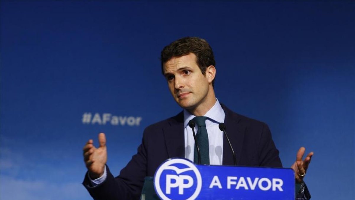 El vicesecretario general del PP, Pablo Casado, este martes en la sede central de su partido tras participar en el comité de dirección popular-AGUSTÍN CATALÁN