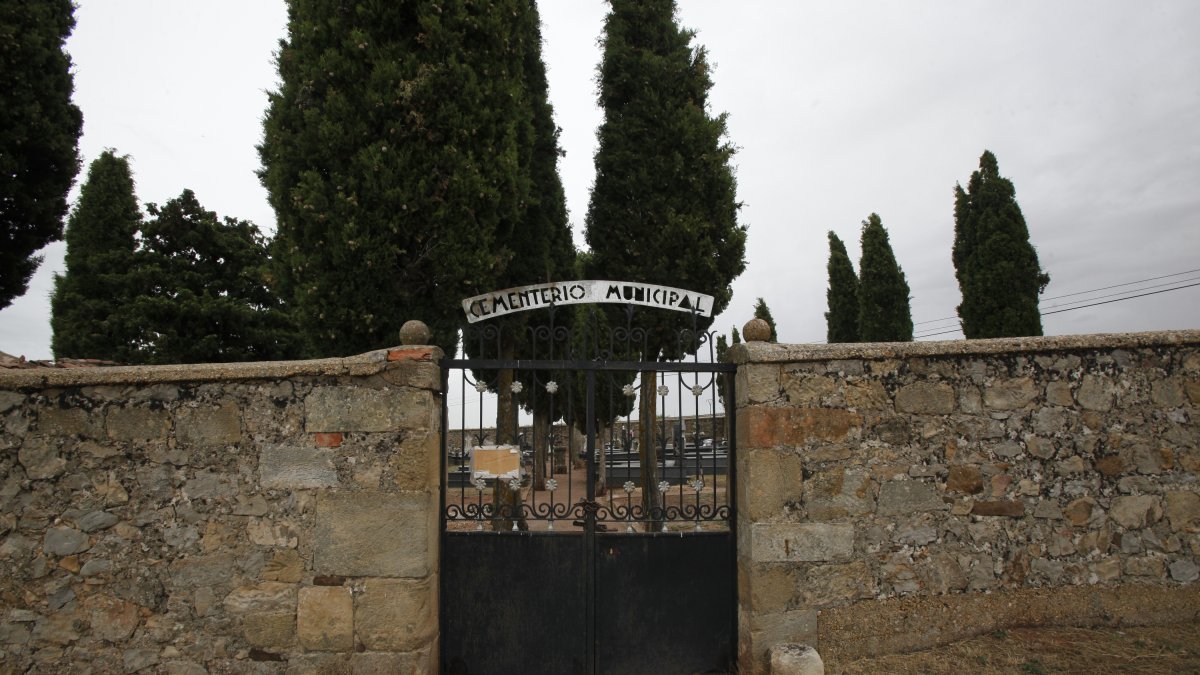 Cementerio de Las Casas. MARIO TEJEDOR