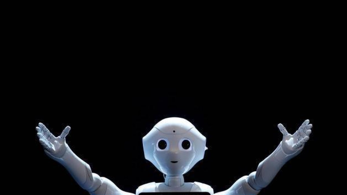 El robot Pepper, un androide capaz de expresar emociones.-Foto: REUTERS / YUYA SHINO
