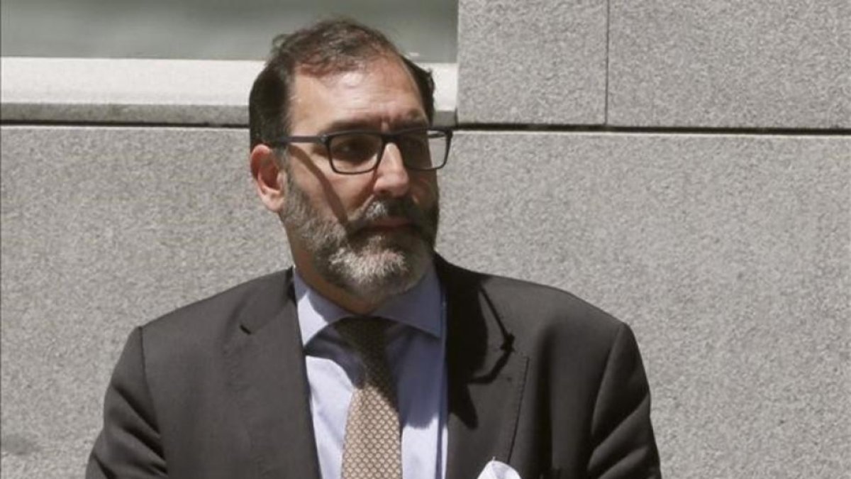 El juez Eloy Velasco, a su salida de la Audiencia Nacional.-EFE / MARISCAL