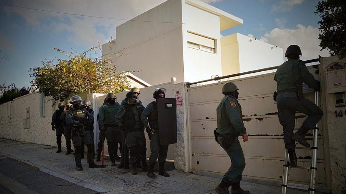 La Guardia Civil en la intervención en Valencia-D.S.