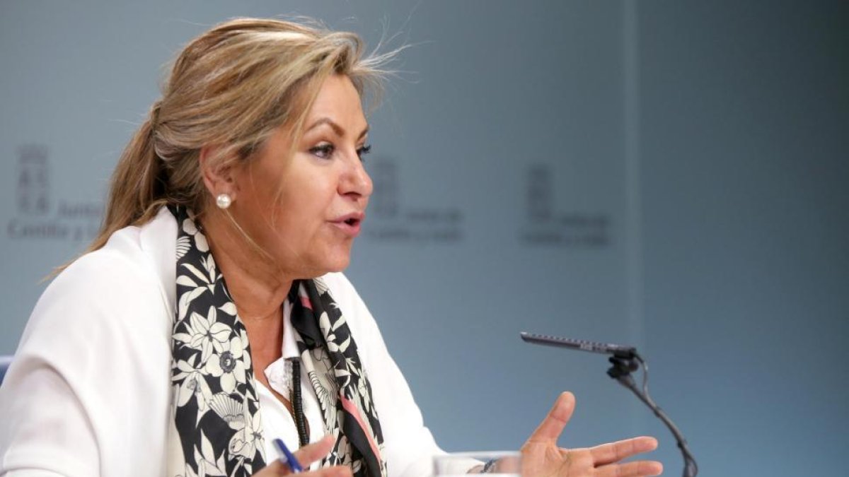 La vicepresidenta y portavoz del Gobierno regional, Rosa Valdeón, informa del contenido del Consejo de Gobierno-ICAL