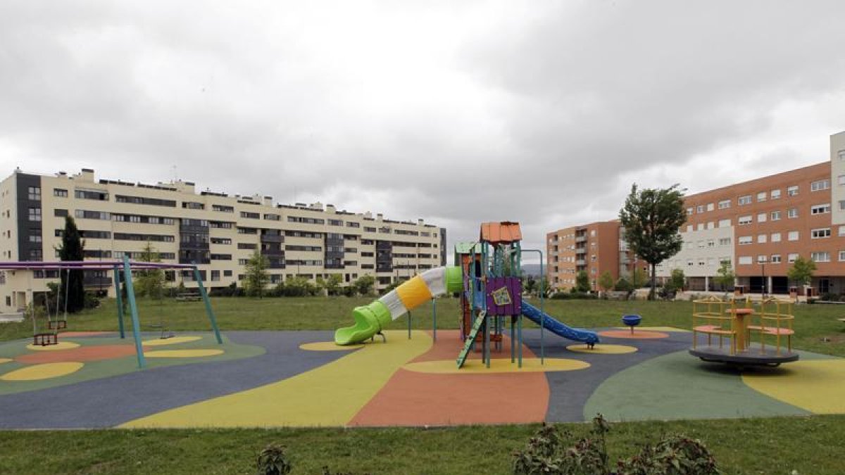 La calle Manuel Fraga Iribarne, en la zona de Los Royales.-LUIS ÁNGEL TEJEDOR