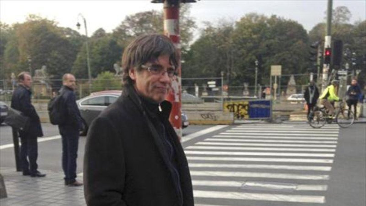 Carles Puigdemont, en Bruselas, el pasado 31 de octubre.-AP / MARK CARLSON