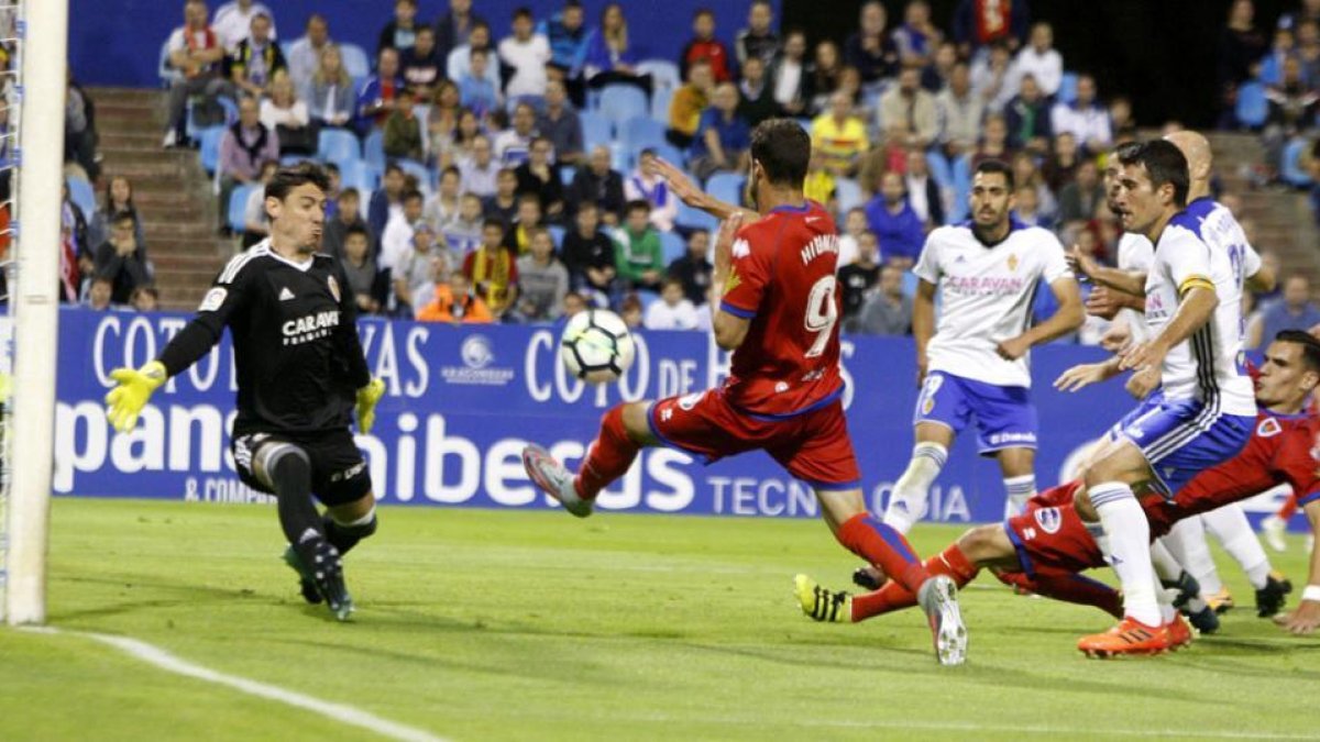 El Numancia estará muy pendiente del choque en La Romareda y sus intereses de play off se verían favorecidos con una victoria maña.-Área 11
