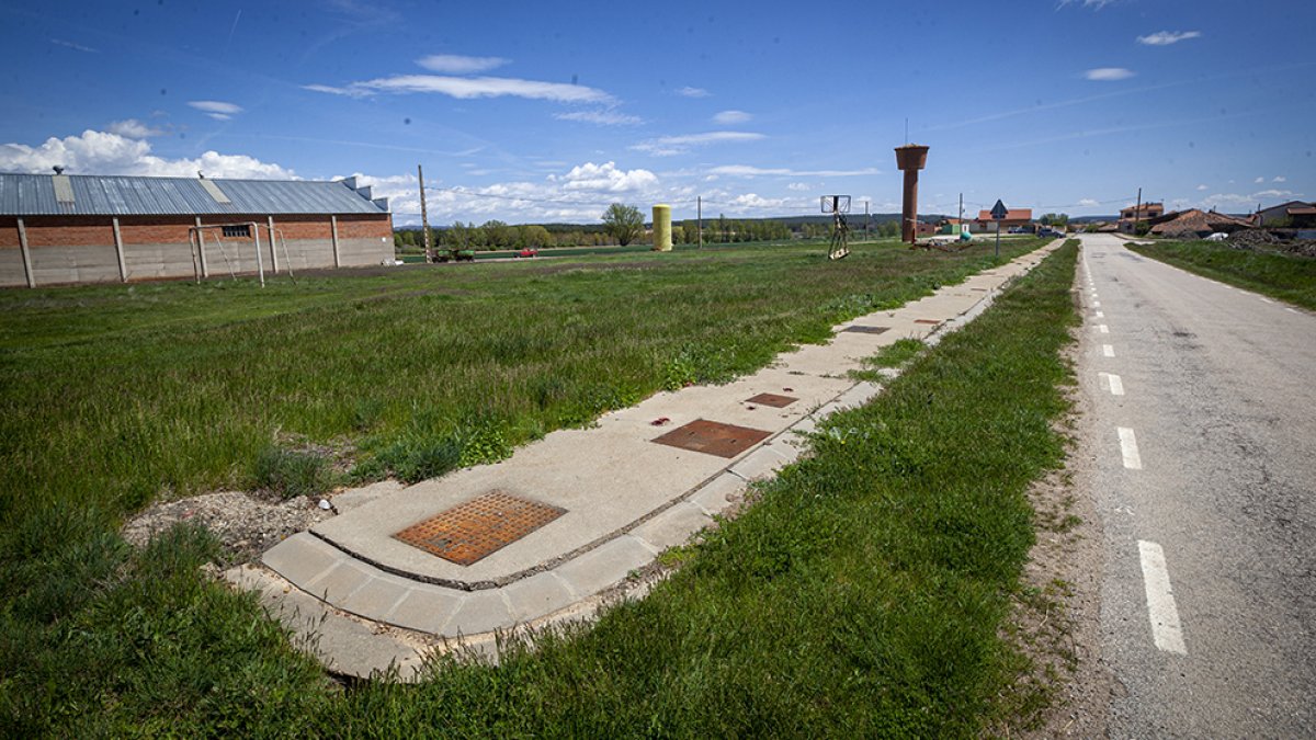 Terrenos en el que Navalcaballo pretende dedicar a unifamiliares. MARIO TEJEDOR