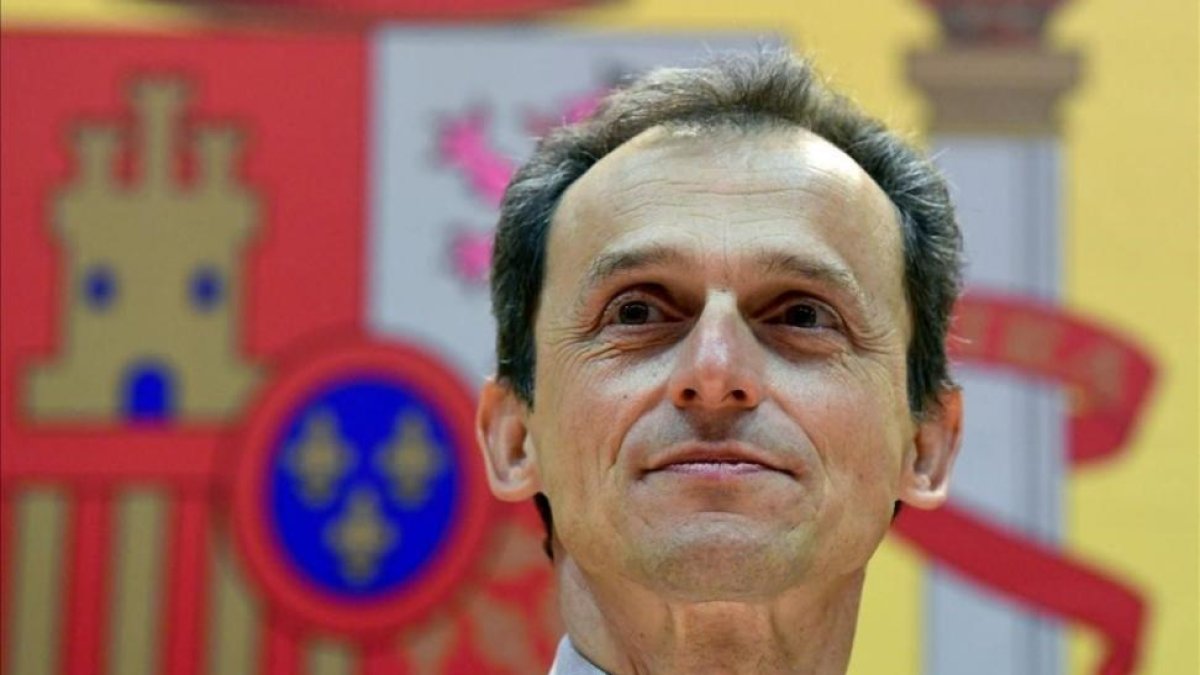 Pedro Duque, durante su toma de posesión como ministro de Ciencia.-/ JAVIER SORIANO