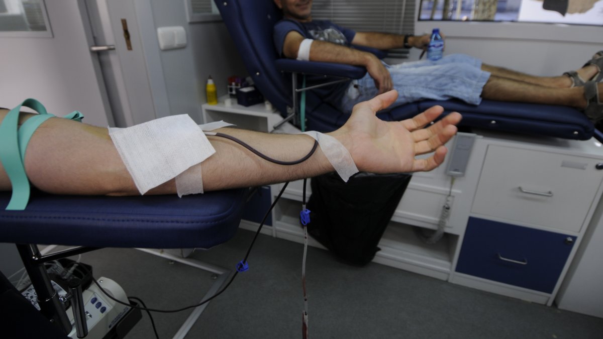 Imagen de archivo de una donación de sangre.-HDS