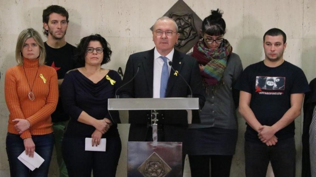 El alcalde de Reus, Carles Pellicer, durante la rueda de prensa que ha ofrecido este viernes.-SILVIA JARDI (ACN)