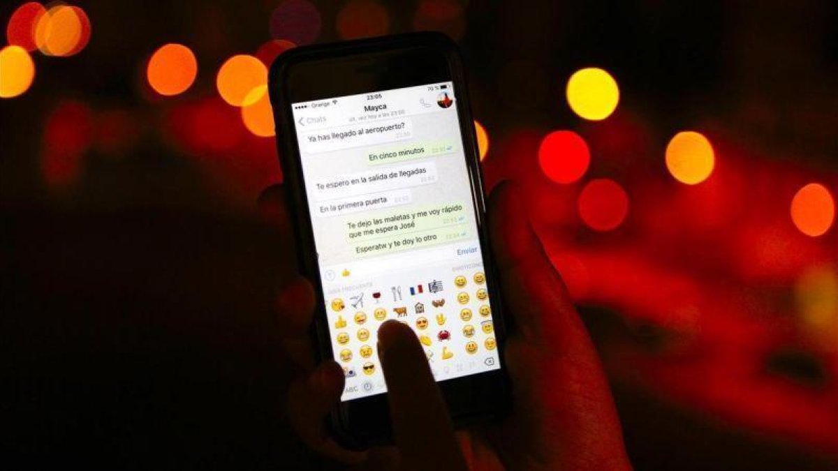 Una conversación de Whatsapp.-FERRAN NADEU