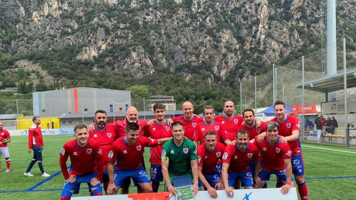 Equipo del Numancia de veteranos que participó en la Andorra Cup.