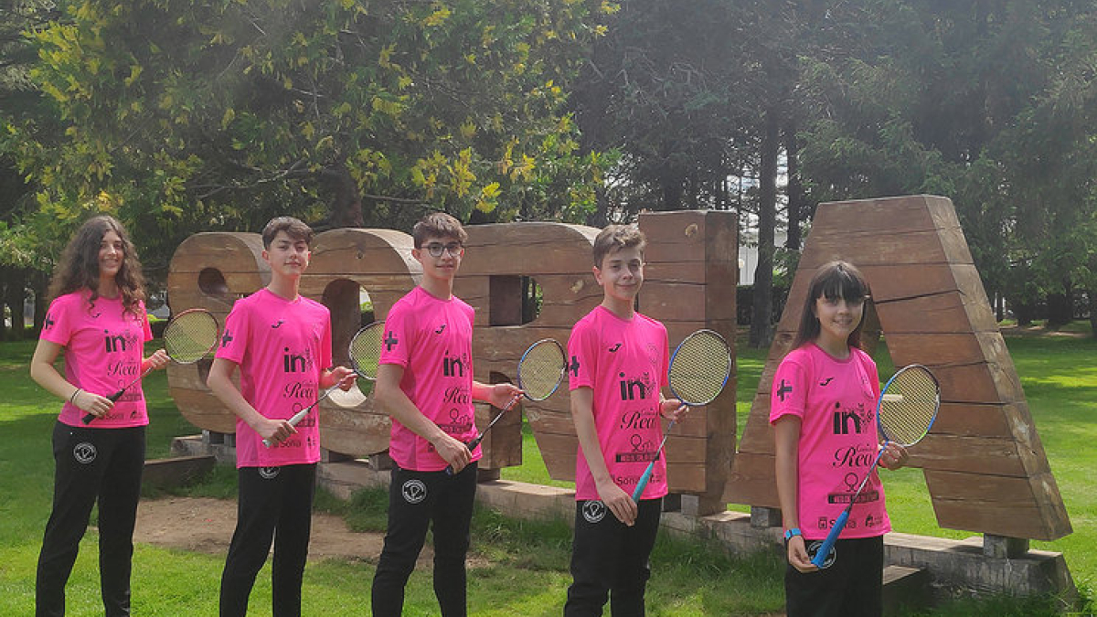 Volantistas del Club Valonsadero Bádminton que representarán a Castilla y León en el CESA.